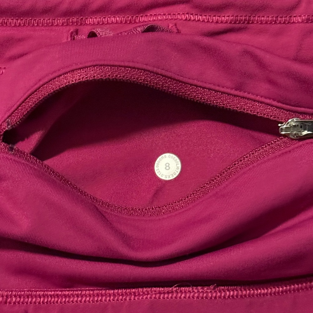 Lululemon Speed Up Shorts - Picture 4 of 4